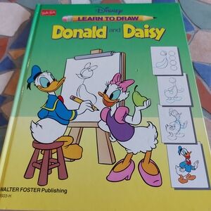 5/15$Donald and Daisy Learn to Draw Book